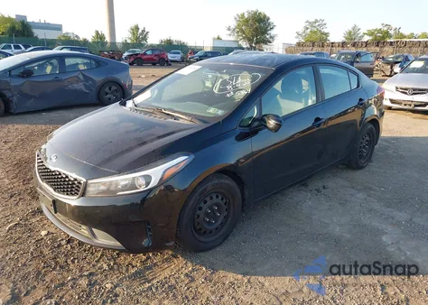 2017 Kia Forte Lx z USA, uszkodzony, nr VIN 3KPFL4A72HE055864